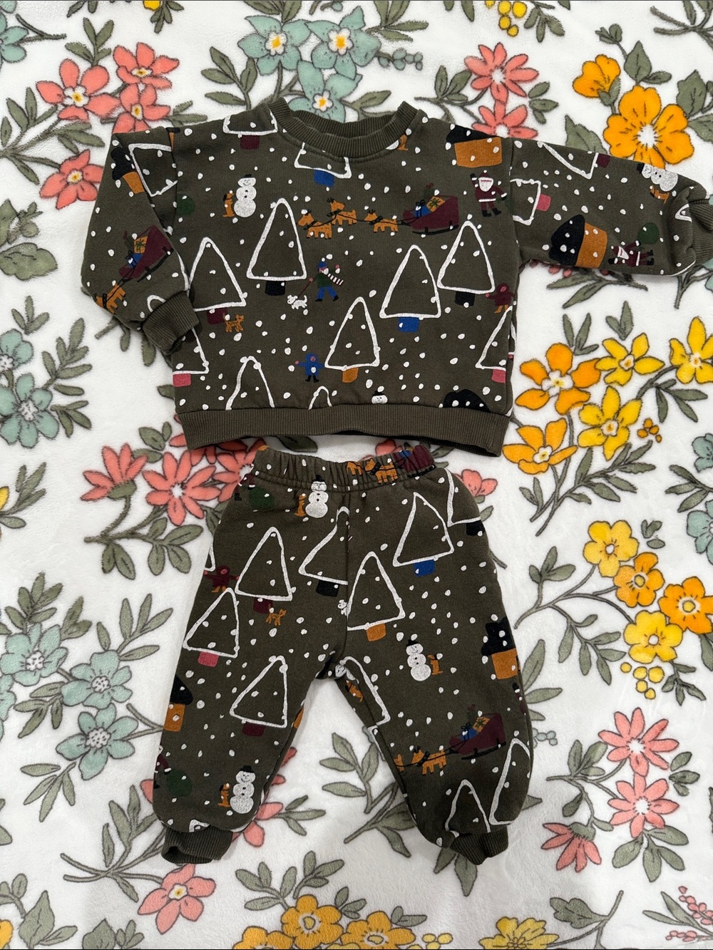 Toddler Boy Winter Tree & Snow Sweatshirt + Joggers Set - Olive